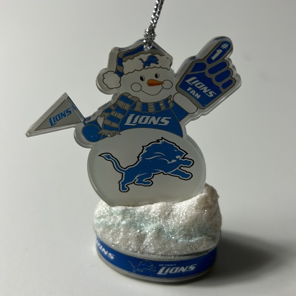 Detroit Lions LED Lit Ornament - Picture 5 of 10